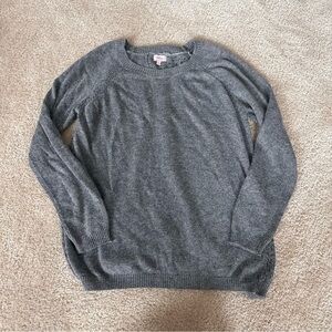 NWOT Women’s Grey Pixley Sweater!